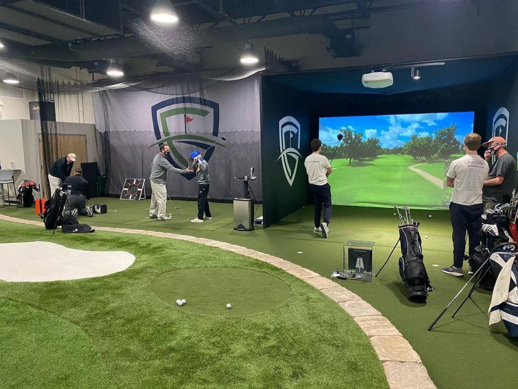 short game area at indoor facilities